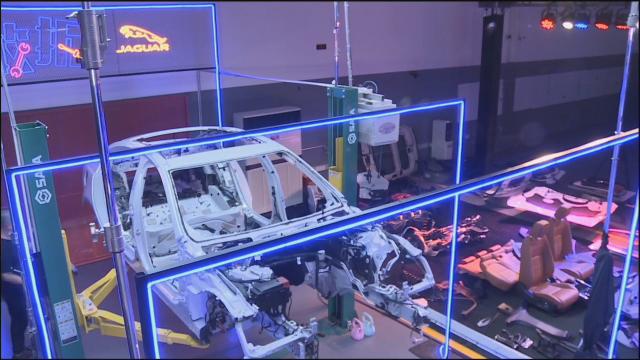 全新捷豹XEL拆车直播，玩一场拆解“绅士豹徒”的游戏