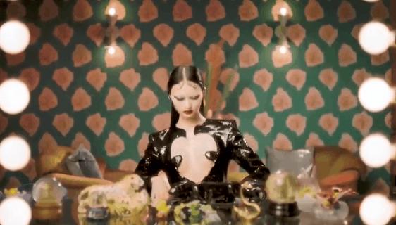 刘雯贺聪巴黎时装周完整版,巴黎时装秀贺聪