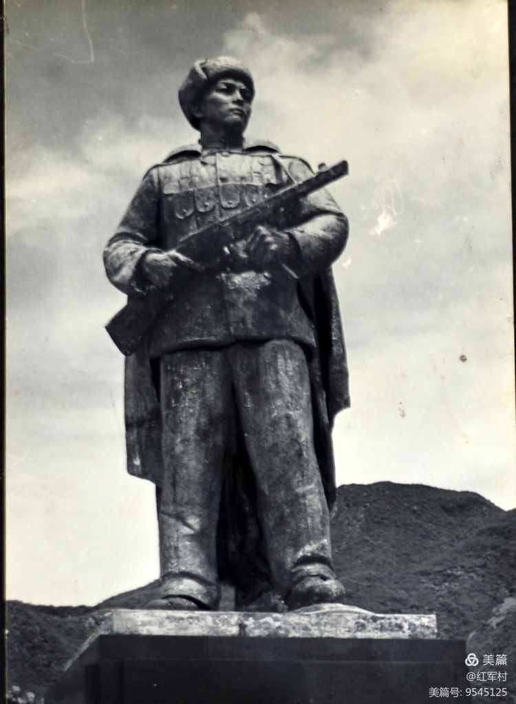 为志愿军烈士墓和毛岸英烈士墓写碑文的罗继五