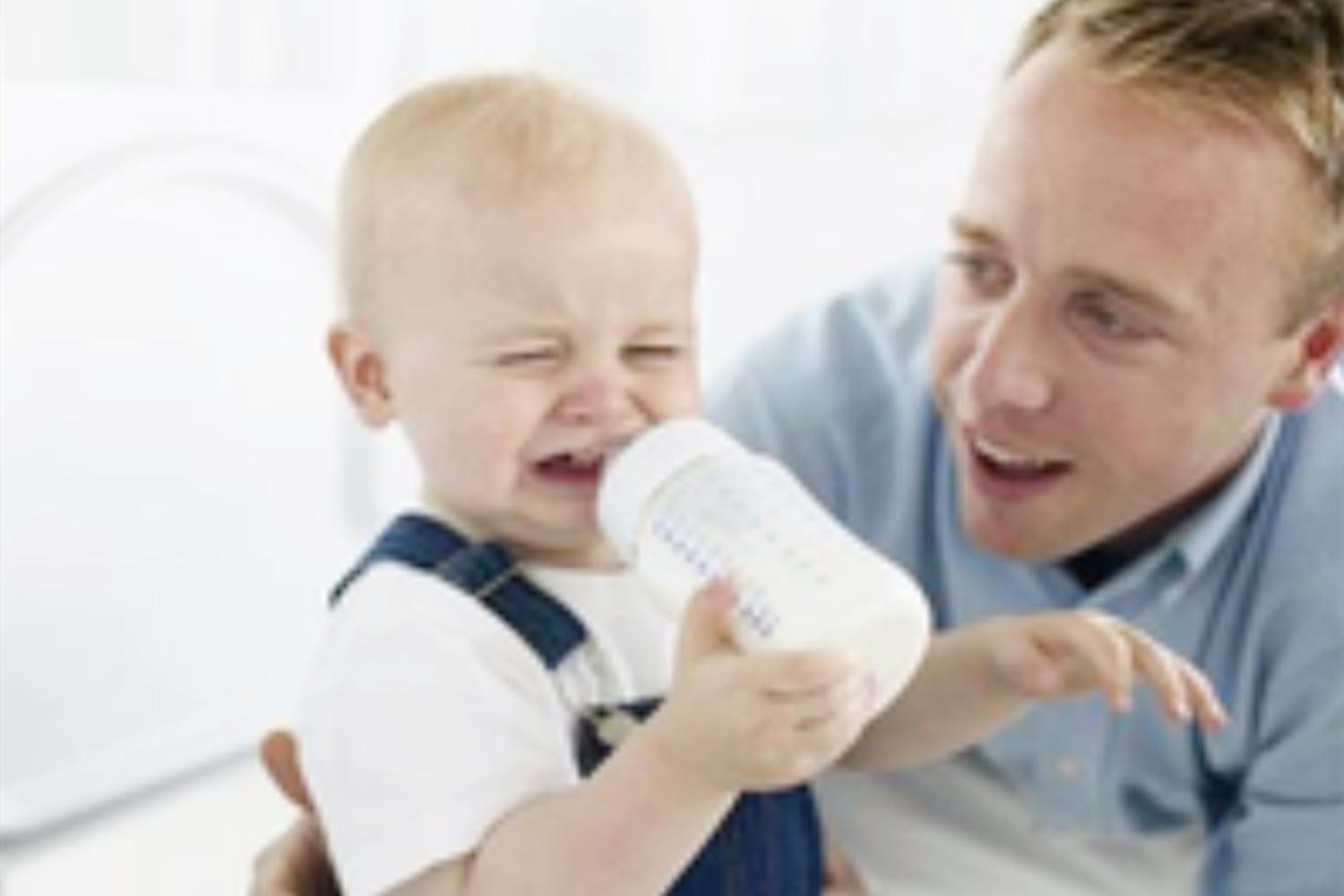 宝宝断奶后不愿意喝酸奶怎么办,断奶宝宝不愿意喝奶粉怎么办