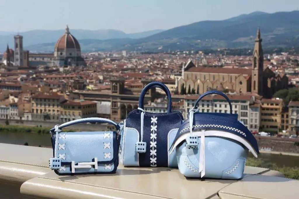 江疏影佟大为代言的鞋,江疏影为三星电视代言