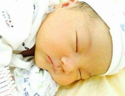 宝妈如何照顾好家庭,怎样照顾月子里的小宝宝