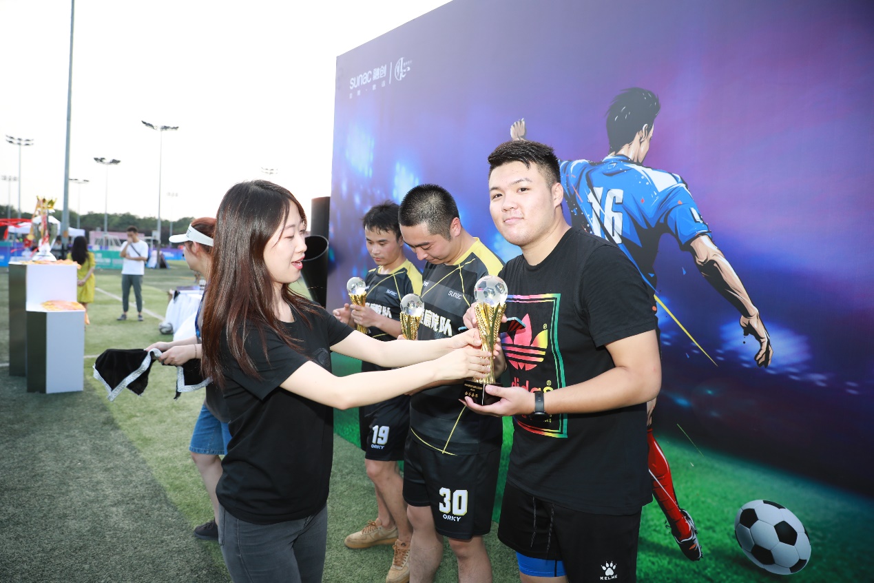 乐活足球季|绿茵荣耀，明年再战