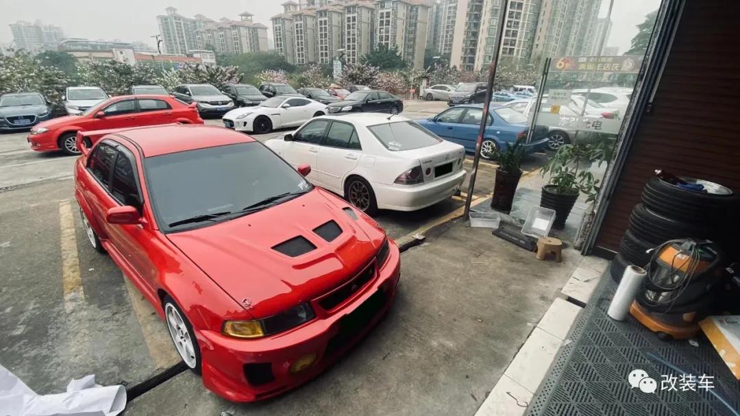 老爸玩改装,老爸带着孩子玩改装