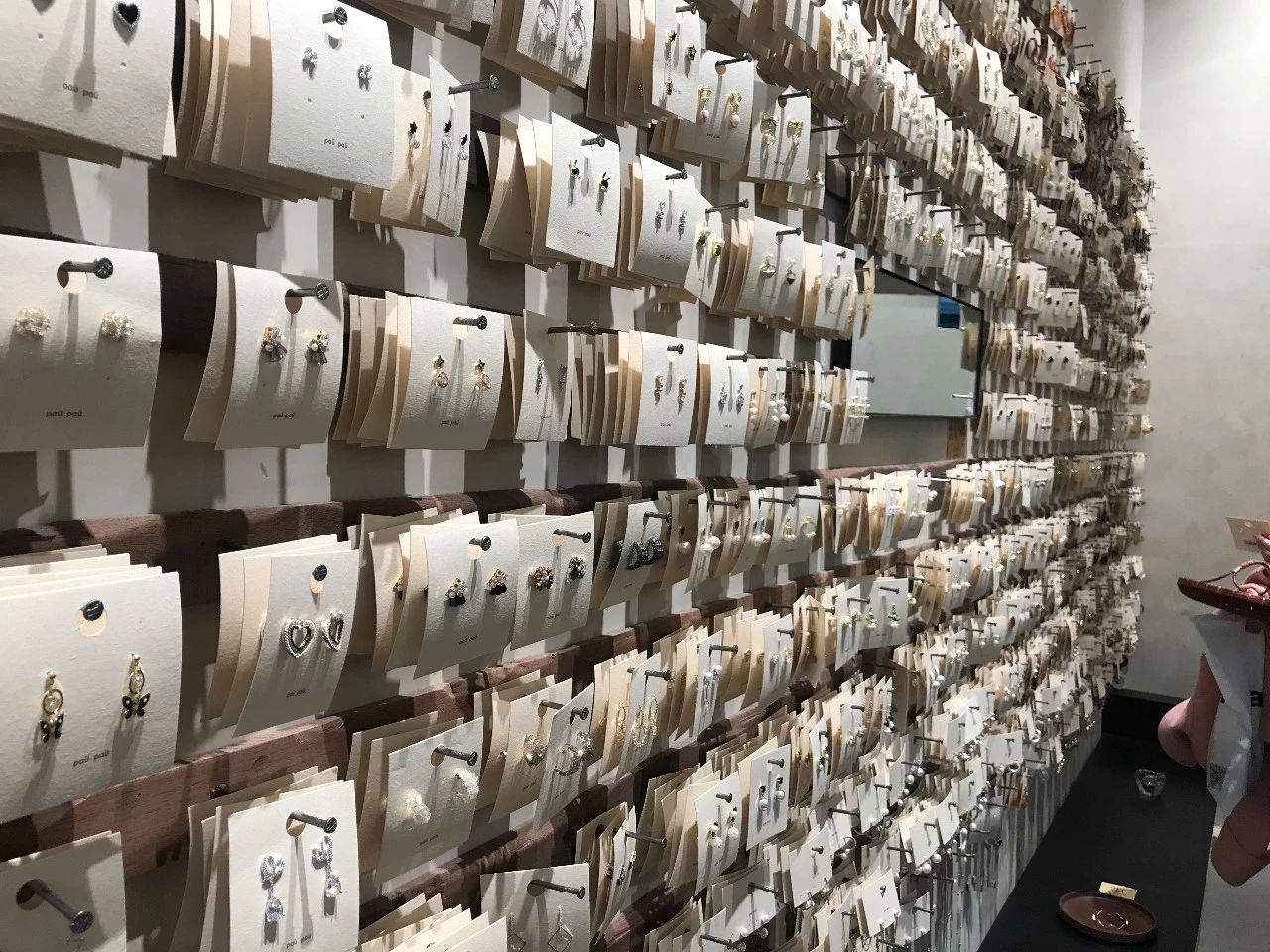 广州东大门女装清仓,东大门清仓大甩卖