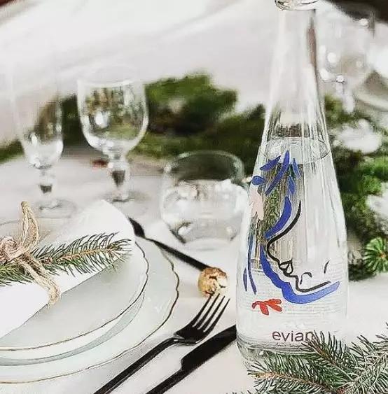 依云如何将一瓶水，卖出奢侈品的味道？