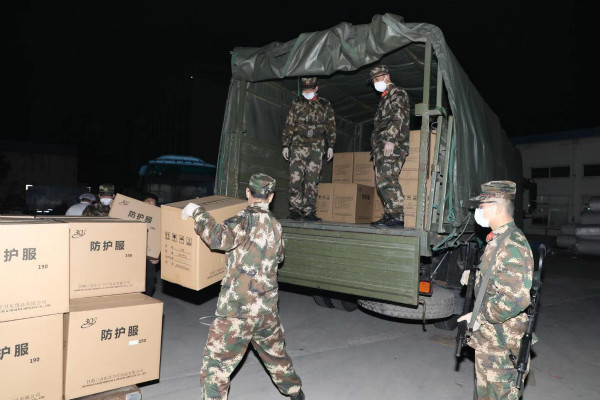 “即刻出发，在上海人民需要的时候！”上海*警武**26小时驱车1200公里赴山东搬运医用物资