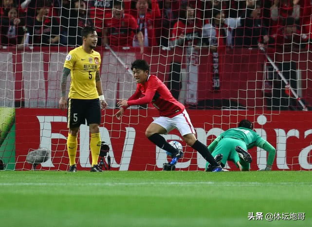 曝亚冠新赛季变革阵容,名记评恒大新队规