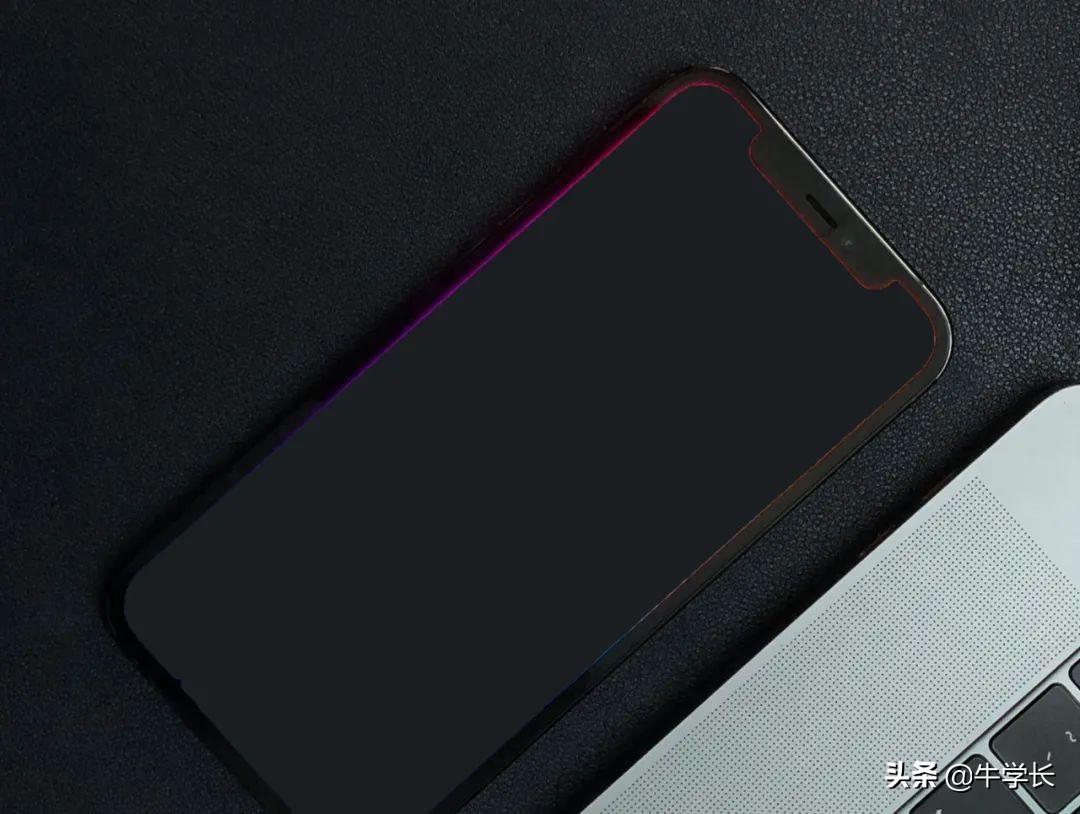 iphone12黑屏无法唤醒的原因,iphone12一直亮屏死机