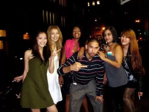 王宝强前脚到前妻家接娃，女友后脚夜会四男，冯清会是马蓉第二吗