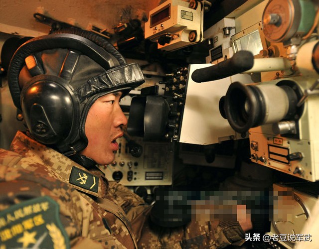 战争模拟99式坦克vs97式坦克,99式主战坦克有什么型号