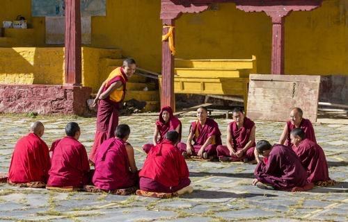理塘丁真引起的旅游效应,理塘县旅游最佳的地方