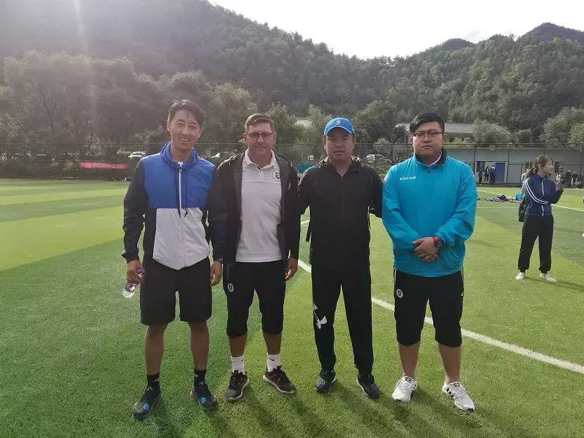 热烈祝贺足球俱乐部夺冠,榆林17届足球联赛冠军