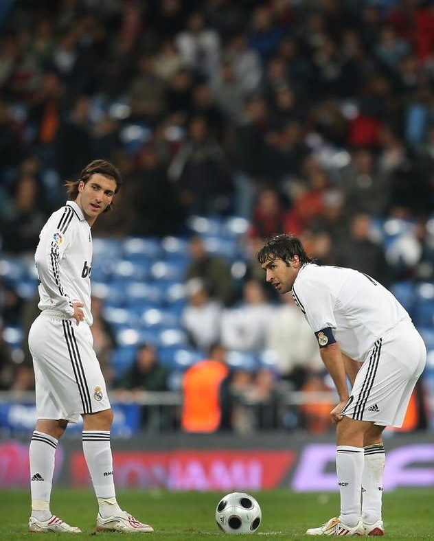 伊瓜因为什么总丢单刀,伊瓜因为什么离开五大联赛