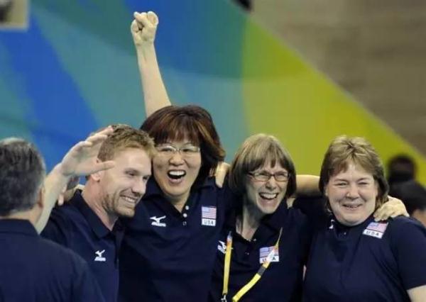 郎平的坎坷情史，为国家体育事业2次放弃爱情，年过半百终获幸福