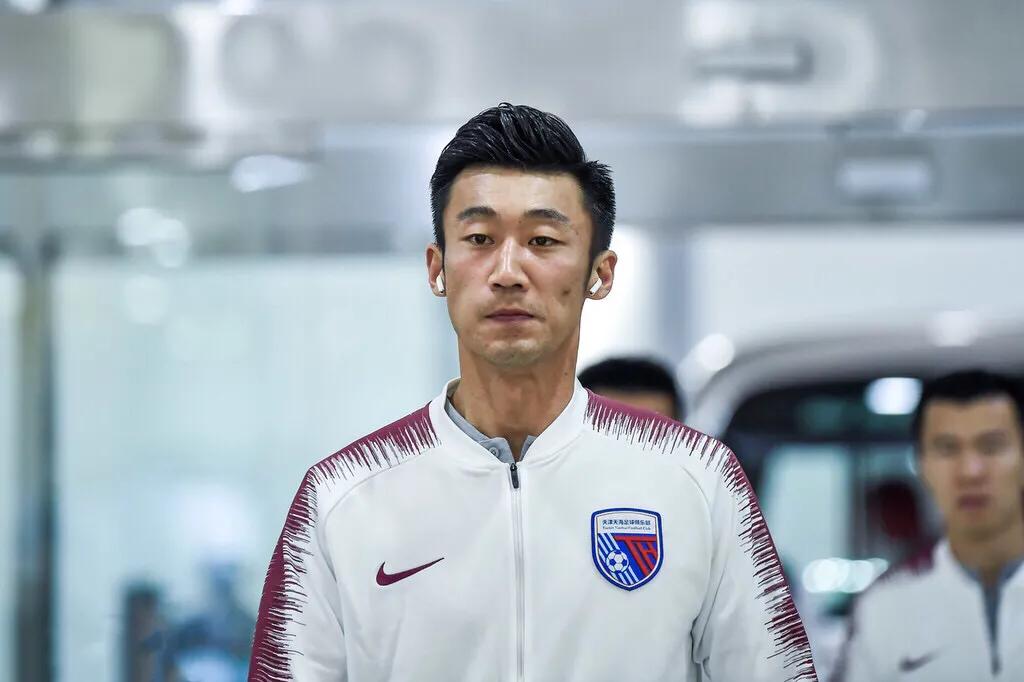 张鹭酒驾始末,张鹭美貌妻子