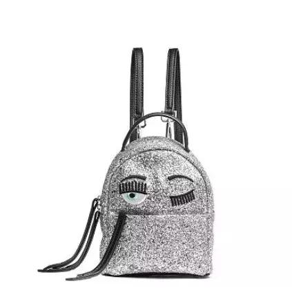 从法律系学生到宇宙时尚博主，Chiara做了些什么？