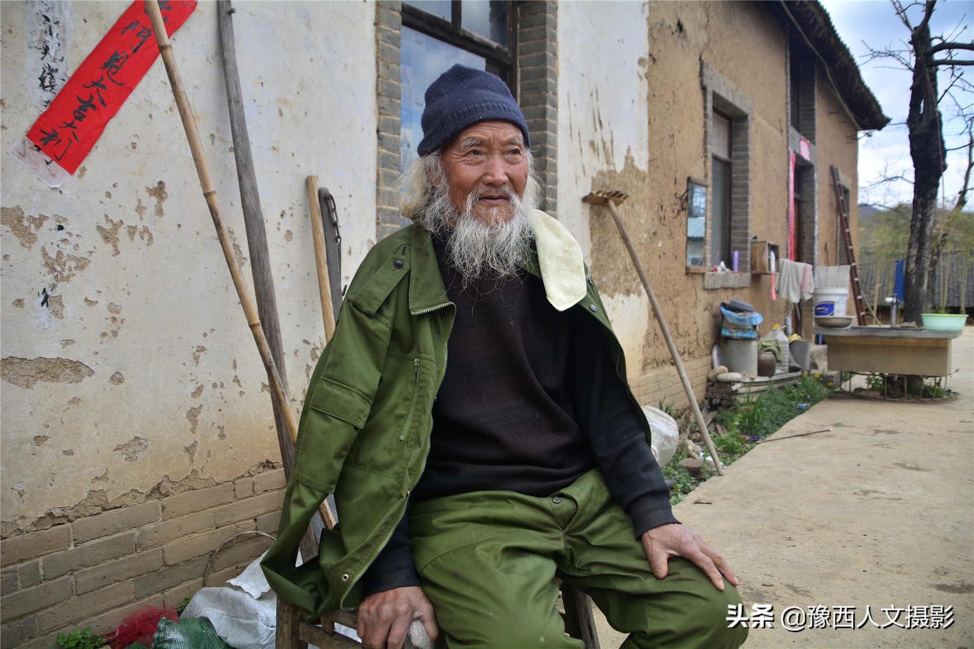 根雕老房子作品,倔强老头完整版