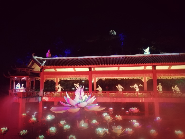 一日游遍江西龙虎山是什么体验？这些寻梦人去尝试了一下