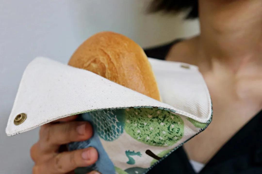 “裸卖”商店：食物都没有包装，想买东西要自己带上容器