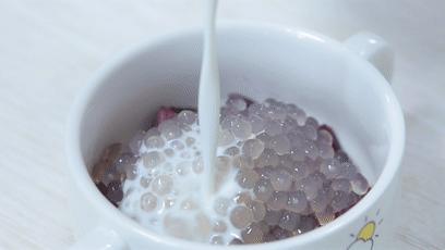 在家都能做的夏日清凉饮品,这是一款非常美味又营养的饮品