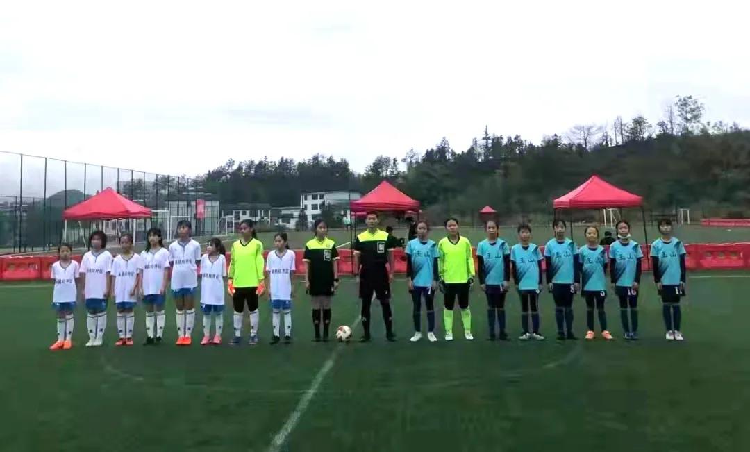 玉山五中足球队比赛,江西上饶玉山五中足球队