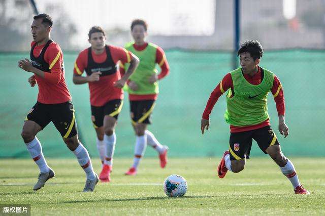 中超对郑智的评价,中超本土后腰