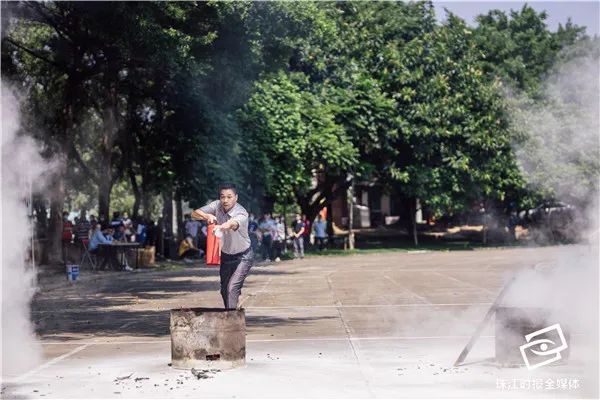 第七届狮山慈善公益足球赛,佛山足球比赛时间表今天