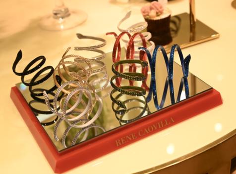 看到这双鞋的时候，我有点想结婚了