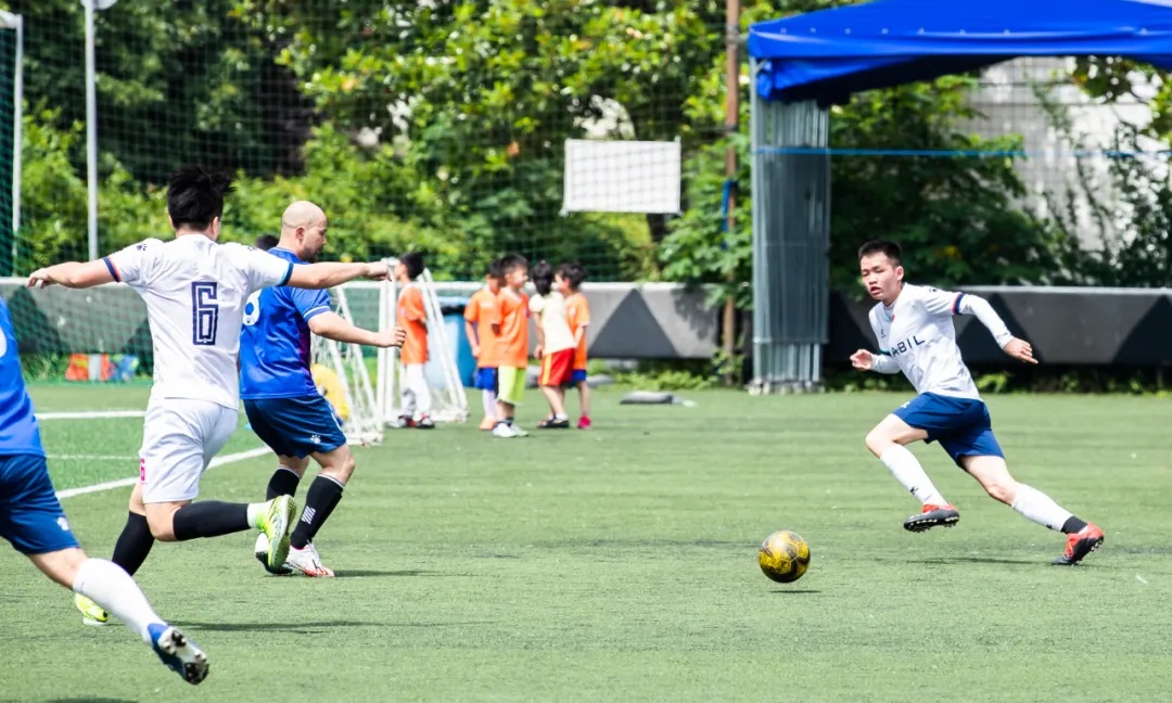 128场比赛，450粒进球！首届“漕开发•虹梅创新杯”企业足球邀请赛圆满闭幕！