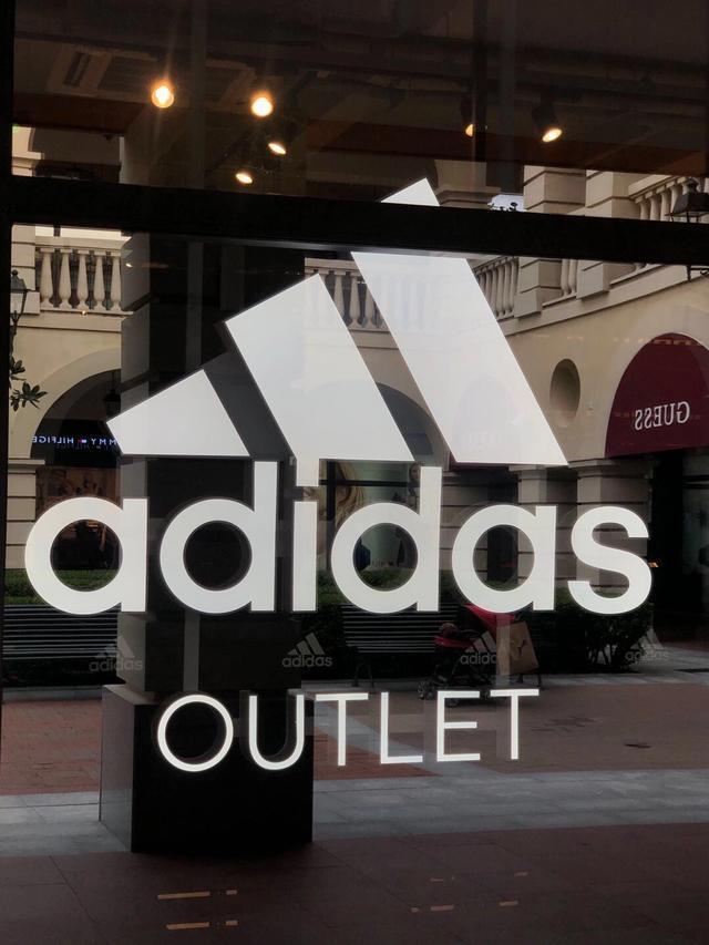 nike和阿迪的未来,nike阿迪近况