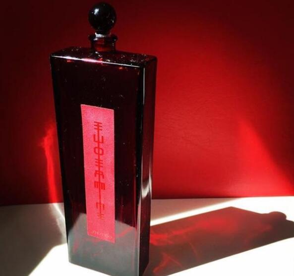 编辑部热选的化妆水测评，轻松补水，快速解救干燥，还你婴儿肌