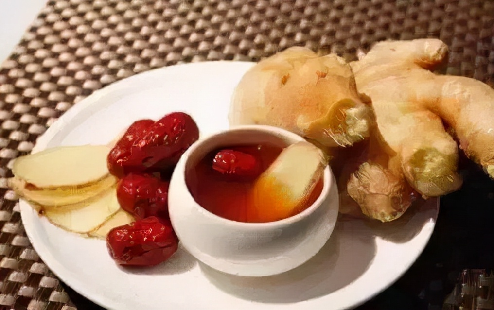 根据痰液颜色分辨肺炎类型，还不快快学起来