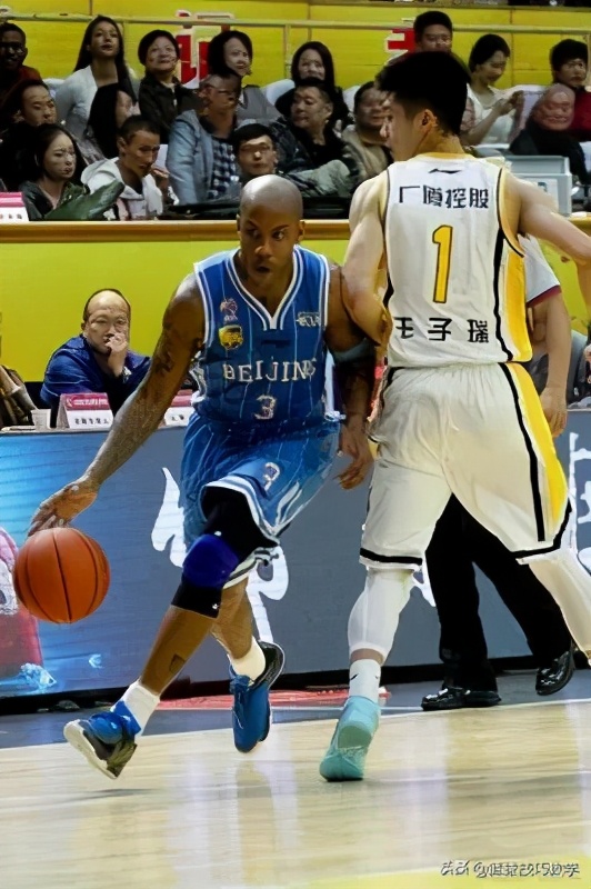 王子瑞回应遭北控领队怒斥,王子瑞北京北控男篮领队