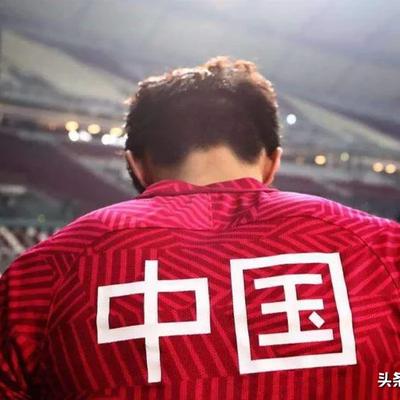 中国职业联赛解散了多少支球队,2002年五大联赛面临破产的球队