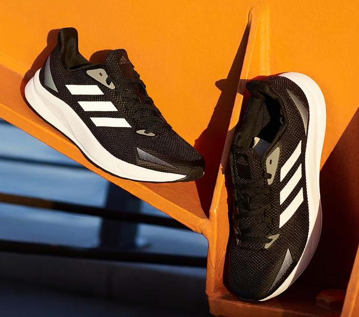 推荐adidas钉鞋平价,adidas带boost的鞋有哪些