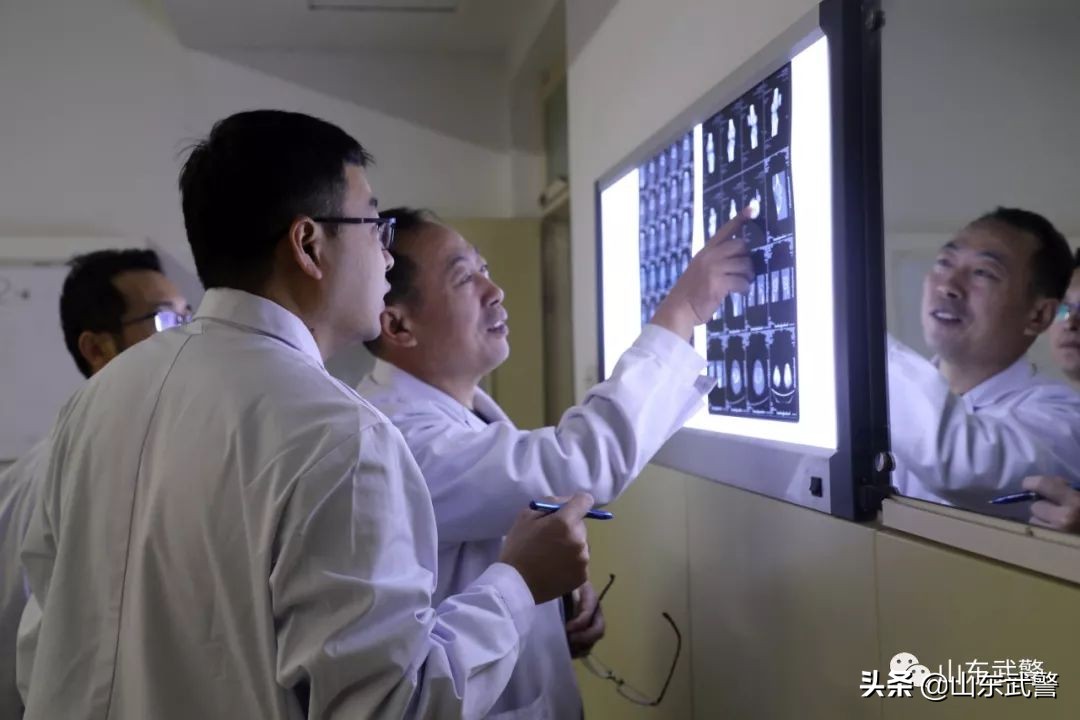 跑步单腿痛怎么解决,初学者跑步腿痛怎么办呢