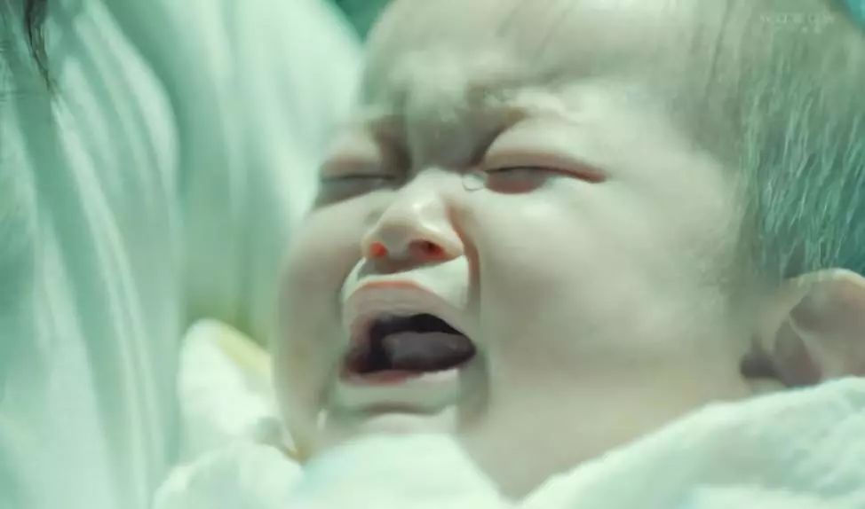 女本柔弱为母则刚是夸赞吗,女本柔弱为母则刚搞笑视频