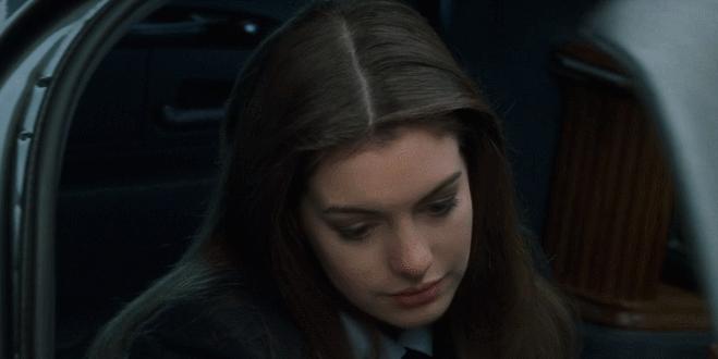 从公主变女王,安妮海瑟薇电影超燃视频